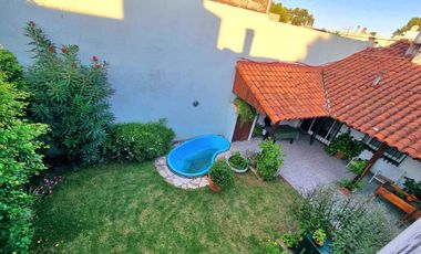 VENTA CASA 4 AMBIENTES VILLA LYNCH PATIO COCHERA