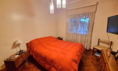 VENTA CASA 4 AMBIENTES VILLA LYNCH PATIO COCHERA
