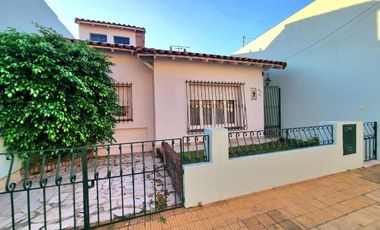 VENTA CASA 4 AMBIENTES VILLA LYNCH PATIO COCHERA