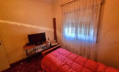 VENTA CASA 4 AMBIENTES VILLA LYNCH PATIO COCHERA