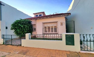 VENTA CASA 4 AMBIENTES VILLA LYNCH PATIO COCHERA
