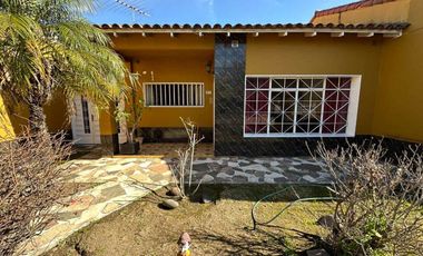 Casa en Venta Wilde 3 Ambientes c Cochera y patio