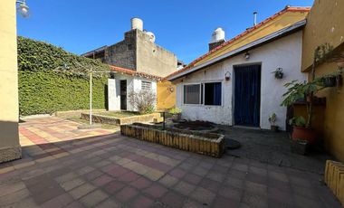 Casa en Venta Wilde 3 Ambientes c Cochera y patio