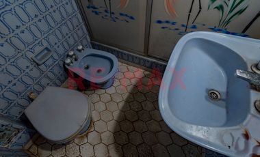 Casa en Venta Versalles Lote propio + Cochera