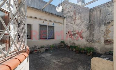 Casa en Venta Versalles Lote propio + Cochera