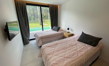 CASA VENTA VILLA ROBLES BARRIO ALBATROS