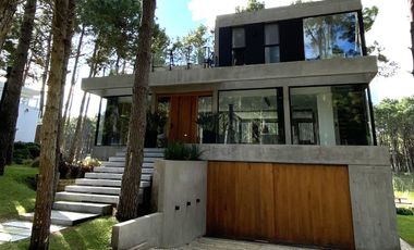CASA VENTA VILLA ROBLES BARRIO ALBATROS