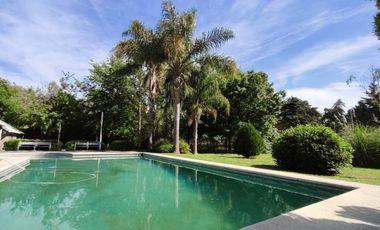 VENTA CASA A RECICLAR PILETA PARADA ROBLES