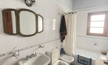 CASA EN VENTA LA BOCA APTO CREDITO GARAGE PERMUTA