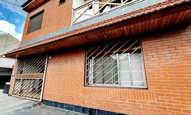 VENTA PH TIPO CASA  4 AMB APTO CREDITO PERMUTA