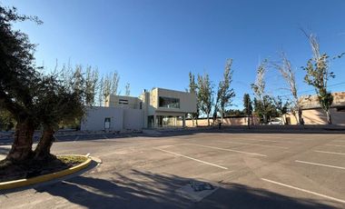 Oportunidad en Barrio Privado Las Tacas 1, Maipú