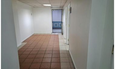 SE ARRIENDA OFICINA EN PLENO CENTRO DE VIÑA DEL MAR