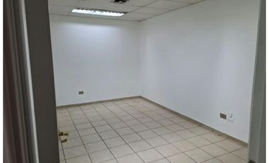 SE ARRIENDA OFICINA EN PLENO CENTRO DE VIÑA DEL MAR