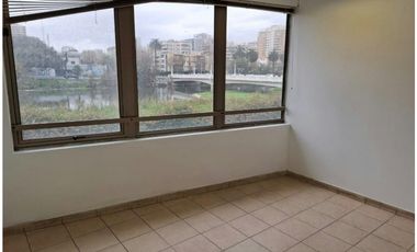 SE ARRIENDA OFICINA EN PLENO CENTRO DE VIÑA DEL MAR