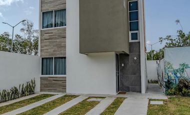 Casa en Venta de 3 Habitaciones en Playa del Carmen