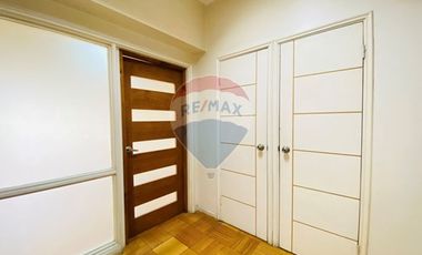 VENTA OFICINA EN MONEDA 2 PRIVADOS 2BAÑOS