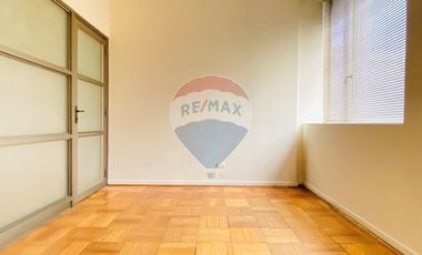 VENTA OFICINA EN MONEDA 2 PRIVADOS 2BAÑOS