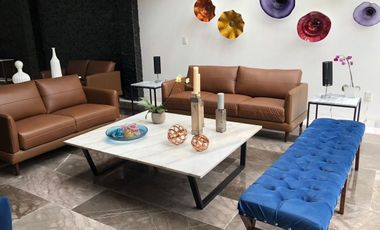 Moderna casa a la venta en Lomas Anáhuac.