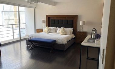Moderna casa a la venta en Lomas Anáhuac.