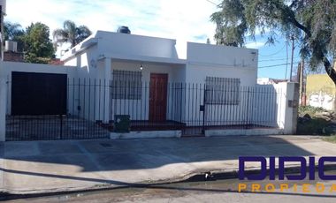 Casa en alquiler 3 ambientes - Malvinas Argentinas