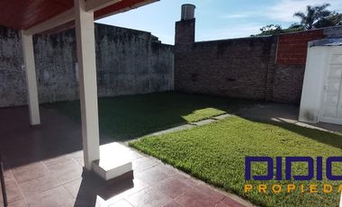 Casa en alquiler 3 ambientes - Malvinas Argentinas