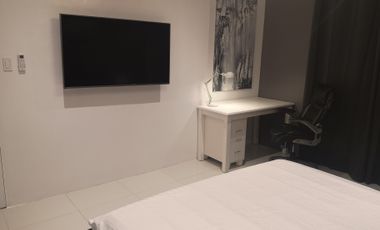 Freehold 1-Bedroom Apartment at Kandi Tower 2 Condominium for Sale