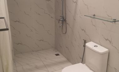 Freehold 1-Bedroom Apartment at Kandi Tower 2 Condominium for Sale