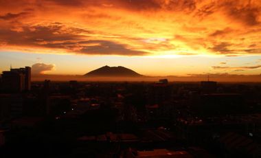 Freehold 1-Bedroom Apartment at Kandi Tower 2 Condominium for Sale