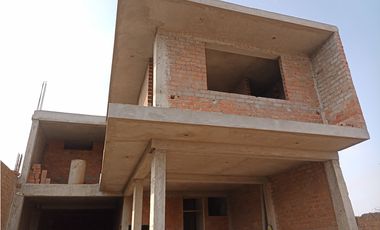 Se vende casa Ventanilla 160 m2 Kawachi Pachacutec