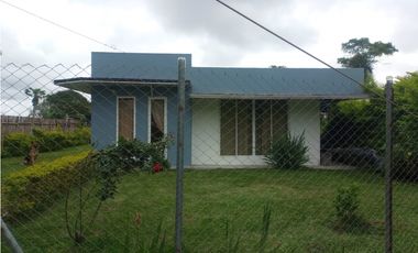 SE VENDE VENDE  O PERMUTA CASA CAMPESTRE A 5 MINUTOS DE ULLOA