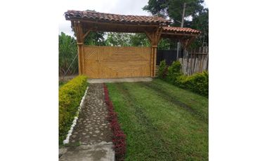 SE VENDE VENDE  O PERMUTA CASA CAMPESTRE A 5 MINUTOS DE ULLOA