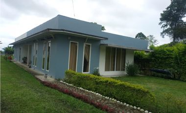 SE VENDE VENDE  O PERMUTA CASA CAMPESTRE A 5 MINUTOS DE ULLOA