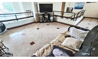 Vendo amplia casa de descanso en Copacabana en unidad cerrada