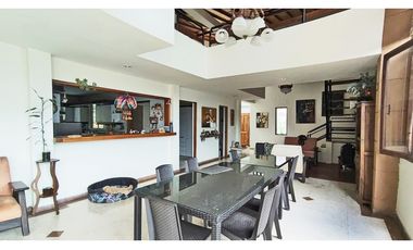 Vendo amplia casa de descanso en Copacabana en unidad cerrada