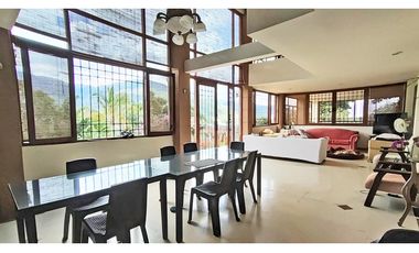 Vendo amplia casa de descanso en Copacabana en unidad cerrada