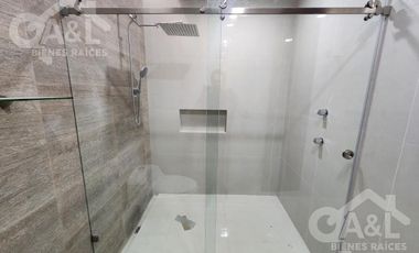 Casa en Venta en Fraccionamiento Paseo de la Reina