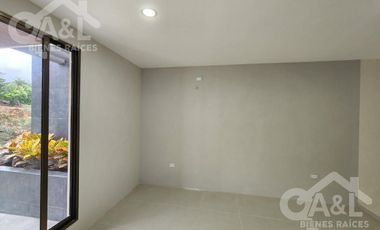 Casa en Venta en Fraccionamiento Paseo de la Reina