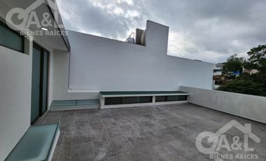 Casa en Venta en Fraccionamiento Paseo de la Reina