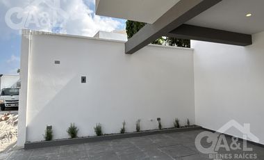 Moderna Casa en Venta La Finca Pedregal  Animas