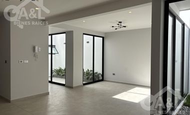 Moderna Casa en Venta La Finca Pedregal  Animas