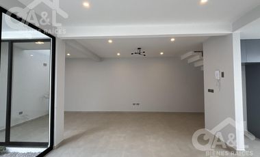 Moderna Casa en Venta La Finca Pedregal  Animas