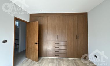 Moderna Casa en Venta La Finca Pedregal  Animas