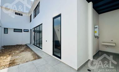 Casa en Venta Recamara en Planta Baja  Fraccionamiento Privado