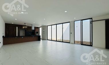 Casa en Venta Recamara en Planta Baja  Fraccionamiento Privado