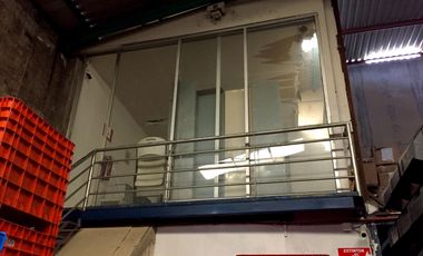 Bodega en renta, Col. Real, 495 M2 construcción, a 10 min del centro de Guadalajara