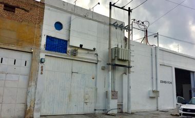 Bodega en renta, Col. Real, 495 M2 construcción, a 10 min del centro de Guadalajara