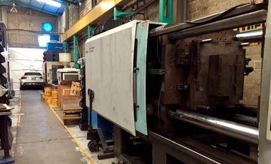 Bodega en renta, Col. Real, 495 M2 construcción, a 10 min del centro de Guadalajara
