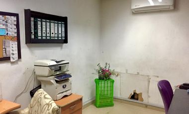 Bodega en renta, Col. Real, 495 M2 construcción, a 10 min del centro de Guadalajara