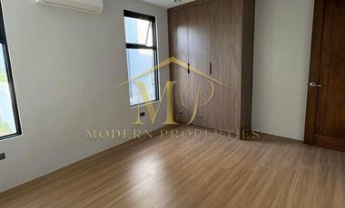 5BR MODERN RFO CORNER HOUSE WITH POOL FOR SALE IN ANGELES CITY, PAMPANGA