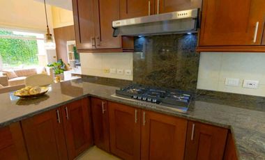 SE VENDE VILLA LUJOSA DE 4 REC.AMUEBLADA EN TUCAN COUNTRY CLUB(VL4L)